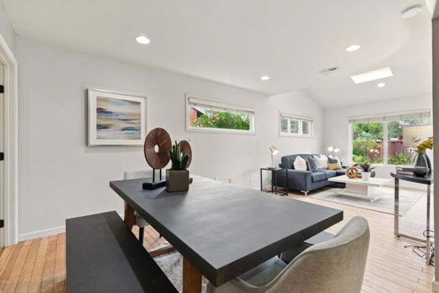 942 Constitution Drive, Foster City CA: https://media.crmls.org/mediaz/1ed38fd5-0128-452c-9fd9-c47269ca3c41.jpg