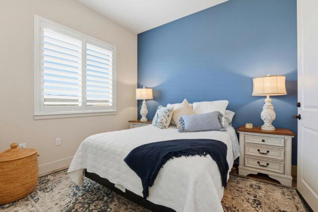 208 Luna Way, Hollister CA: https://media.crmls.org/mediaz/1ed44bd0-30ce-4bae-b0b6-44134b7d29e4.jpg