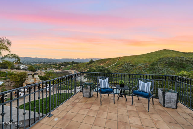 Image 37 of 51 For 490 Peter Place