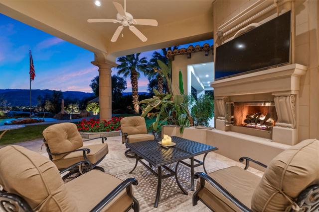 4 Terra Vista Court, Rancho Mirage CA: https://media.crmls.org/mediaz/1ed6d2af-c02e-4004-989a-3004e1316ab8.jpg