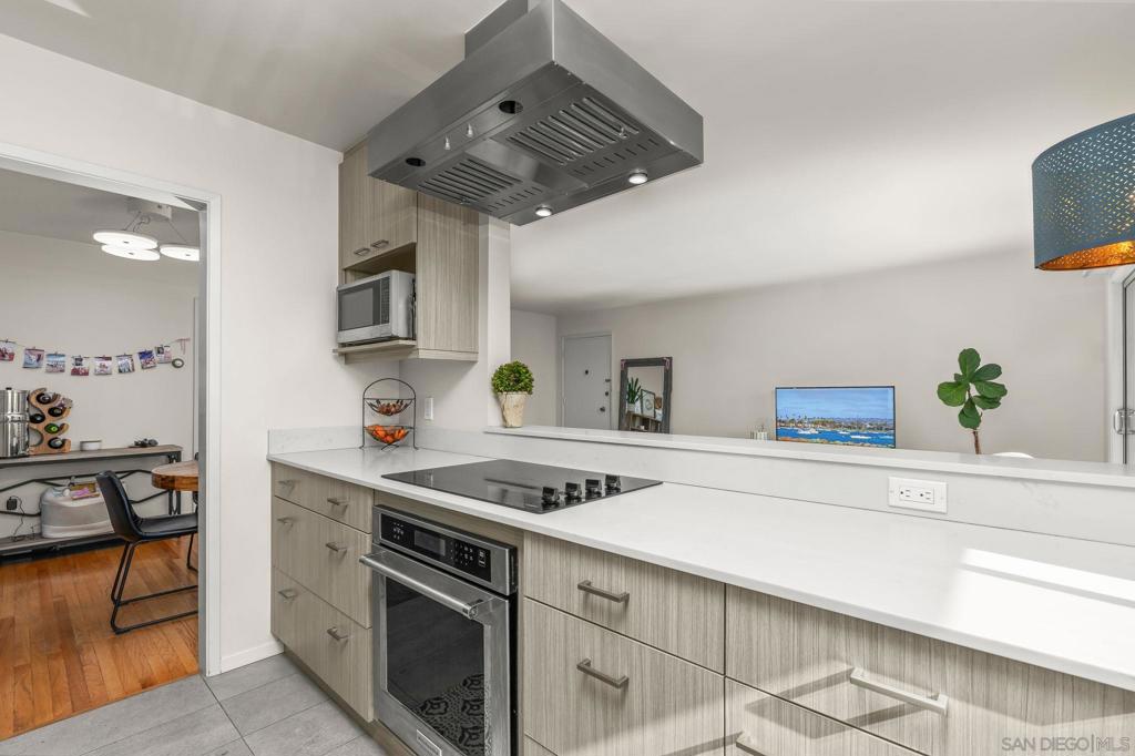 5367 La Jolla Blvd - photo 4