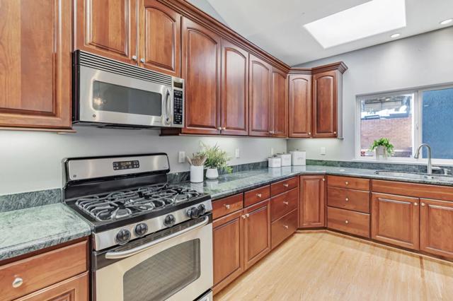 241 42nd Avenue, San Mateo CA: https://media.crmls.org/mediaz/1ed74319-e398-4661-abf0-4509f6e63449.jpg