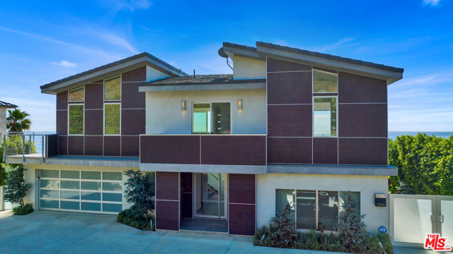 25423 Malibu Road, Malibu CA: https://media.crmls.org/mediaz/1ed767d5-6ab8-4e2b-b82d-2b69aa6cf1cd.jpg