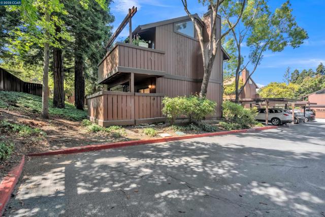 890 Camelback Pl, Pleasant Hill CA: https://media.crmls.org/mediaz/1ed78983-e887-49bb-b440-7d98af1ec8ac.jpg