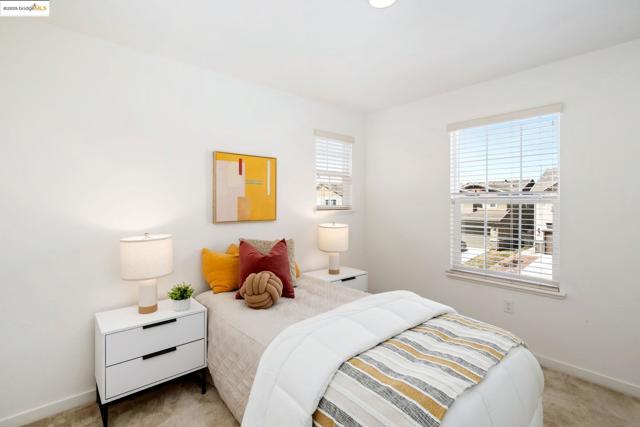 112 Willowrun Way, Oakley CA: https://media.crmls.org/mediaz/1ed799bf-a3d5-4a56-bd98-4b8a2207ec5d.jpg