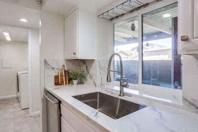 Detail Gallery Image 20 of 36 For 17489 Ashburton Rd, San Diego,  CA 92128 - 3 Beds | 2/1 Baths