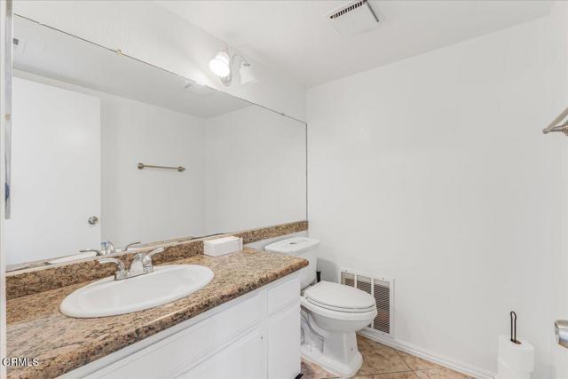 3630 Dallas Drive, Oxnard CA: https://media.crmls.org/mediaz/1ed7f1af-dba7-4978-a6f4-bf43a9aafd04.jpg