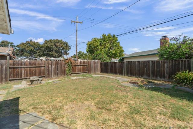 386 Heath Street, Milpitas CA: https://media.crmls.org/mediaz/1ed94e71-c92c-4aeb-9367-30d1bd648fba.jpg