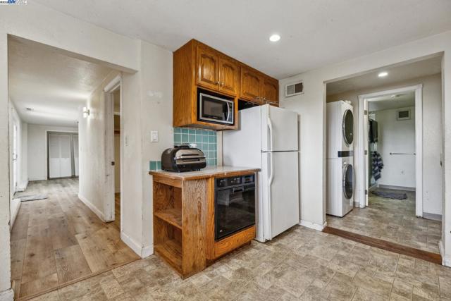 Image 47 of 60 For 25321 Morse Ct