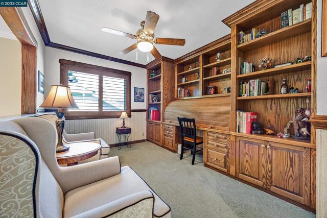 100 Chadbourne Dr, Danville CA: https://media.crmls.org/mediaz/1edbdd15-db19-4895-8845-6708bd739ea6.jpg