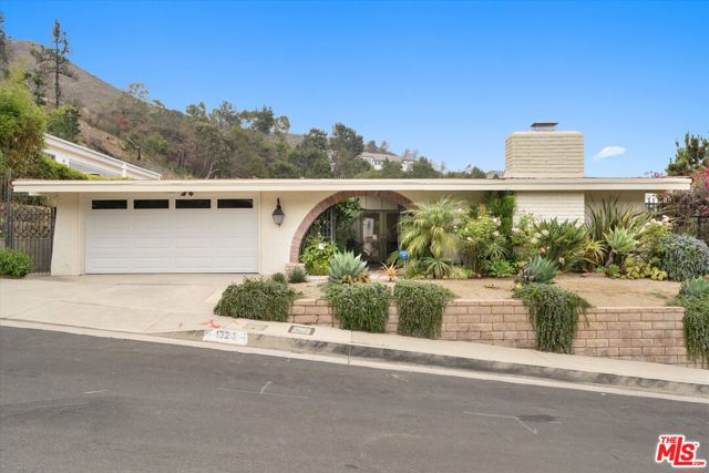 Drew Fenton | 1324 El Hito Circle Pacific Palisades CA | MLS: 7359634