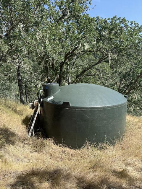 10900 Watsonville Road, Gilroy CA: https://media.crmls.org/mediaz/1edc6e02-4a31-4e09-846f-6834d34c3253.jpg