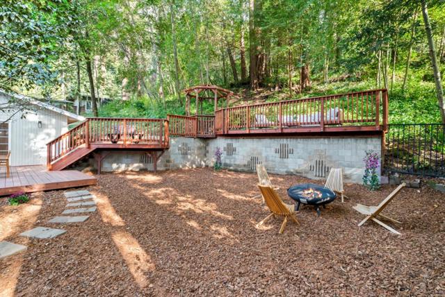 107 Maywood Drive, Boulder Creek CA: https://media.crmls.org/mediaz/1edd54b9-3dc3-43ec-8e98-44dbd362fd07.jpg