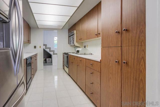 4711 ASHBY ST, San Diego CA: https://media.crmls.org/mediaz/1eddbe8a-e71c-4be6-a9c7-3c3cbba0fda3.jpg