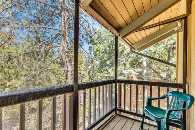 25461 Shadow Oaks, Idyllwild CA: https://media.crmls.org/mediaz/1ede621a-7846-44a2-832f-41642ec10726.jpg