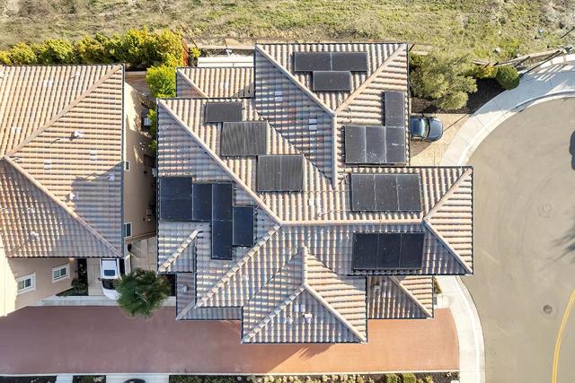 600 Thyme Way, San Ramon CA: https://media.crmls.org/mediaz/1edf79f4-0bac-47f6-a980-f2257ea9bdc5.jpg