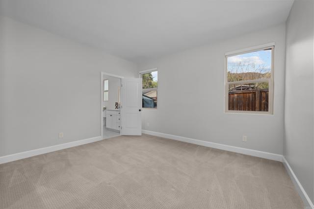 1779 Foothill View Place, Escondido CA: https://media.crmls.org/mediaz/1edf7b19-1088-4883-9c0f-225bb85e7ab4.jpg