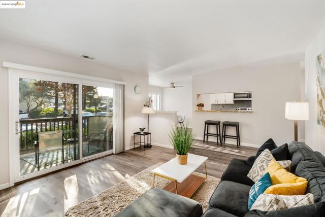 21071 Gary Dr, Hayward CA: https://media.crmls.org/mediaz/1edf9c4d-1d3d-41d4-b633-9dc9c2d6d397.jpg