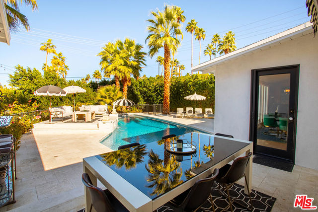 148 W Camino Descanso, Palm Springs, CA 92264