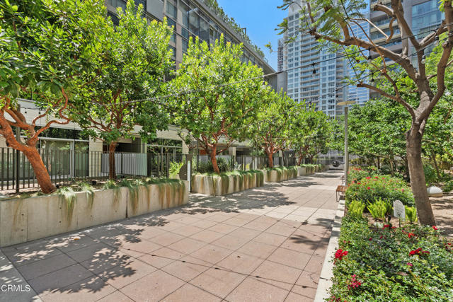 Detail Gallery Image 36 of 37 For 1155 S Grand Ave #914,  Los Angeles,  CA 90015 - 1 Beds | 1 Baths