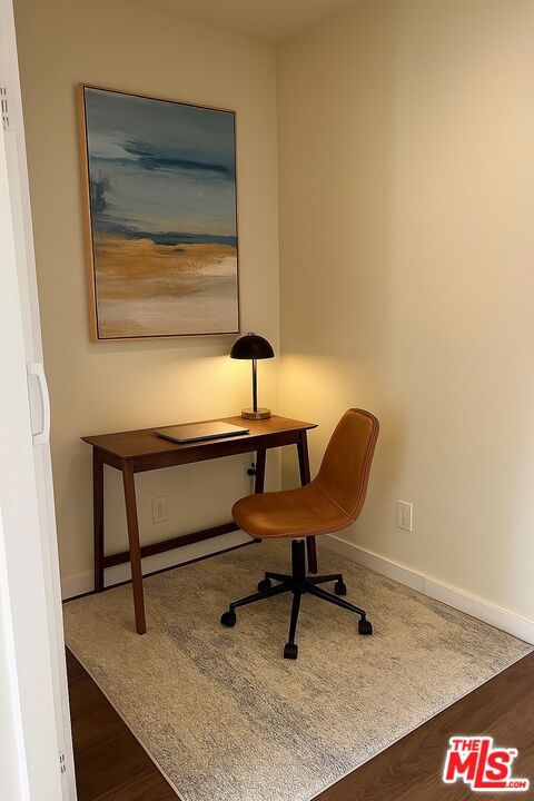 636 3/4 E 87th Street, Los Angeles CA: https://media.crmls.org/mediaz/1ee247d0-f06f-4583-b12d-9f98b325acf3.jpg