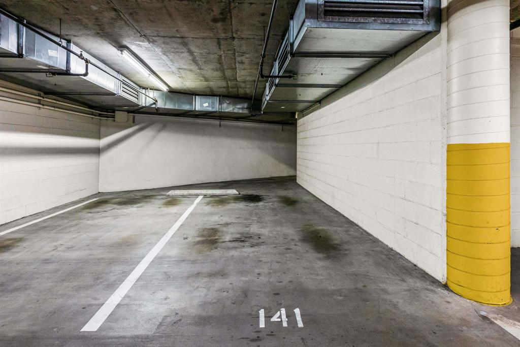 https://media.crmls.org/mediaz/1ee2c247-7f96-4135-a5b9-82d35fdaa1d6.jpg?preset=X-Large