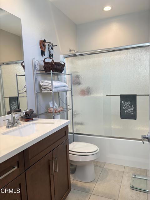 Detail Gallery Image 20 of 23 For 3661 Islander Walk, Oxnard,  CA 93035 - 3 Beds | 3/1 Baths