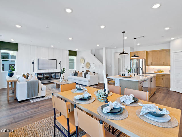 Detail Gallery Image 8 of 18 For 104 Gray Pine Way, Piru,  CA 93040 - 3 Beds | 2/1 Baths