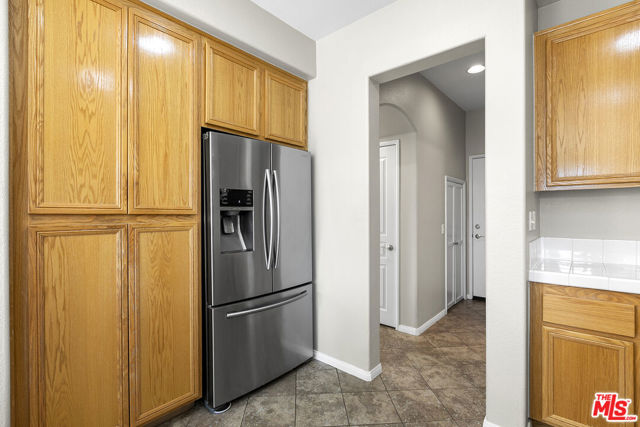 30319 Cedar Oak Lane, Castaic CA: https://media.crmls.org/mediaz/1ee324af-e24e-492a-a54e-6b24bc5391a6.jpg