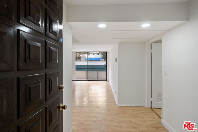 10535 Wilshire Boulevard, Los Angeles CA: https://media.crmls.org/mediaz/1ee39d00-7066-4c5d-92d0-69a72b8ebc2c.jpg