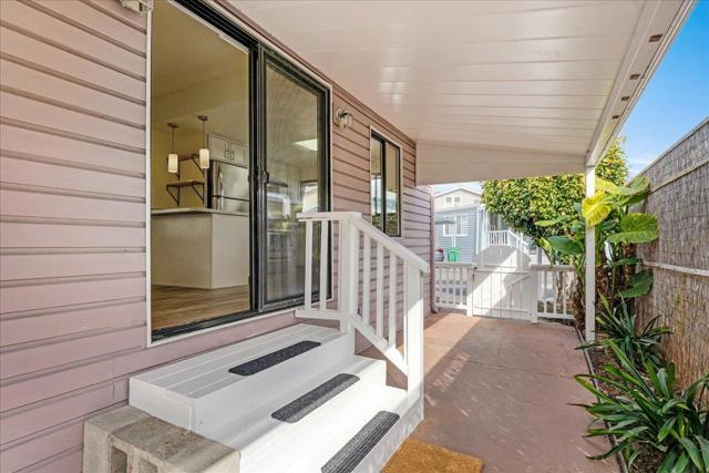 750 47th Avenue, Capitola CA: https://media.crmls.org/mediaz/1ee45892-fe61-49fa-bb37-176f7270a44f.jpg