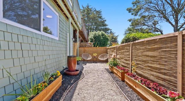 399 Sea Ridge Road, Seacliff CA: https://media.crmls.org/mediaz/1ee523dc-8ae2-4ac8-a417-b2e04a5651fd.jpg