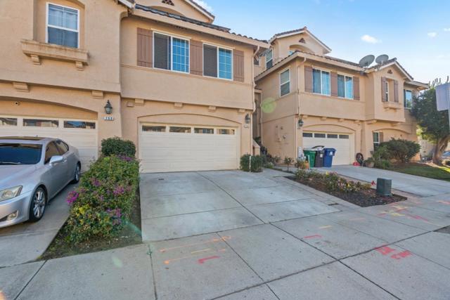 757 Roble Street, Watsonville CA: https://media.crmls.org/mediaz/1ee54f5e-8199-41a8-bab5-80f175be5f61.jpg