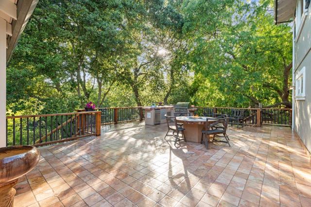 23447 Skyview Terrace, Los Gatos CA: https://media.crmls.org/mediaz/1ee58b9b-b99d-4bd3-a083-6a5448a48998.jpg