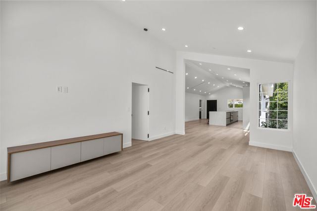 847 Huntley Drive, West Hollywood CA: https://media.crmls.org/mediaz/1ee59e24-862a-4d3c-a81c-ab626bd4de38.jpg