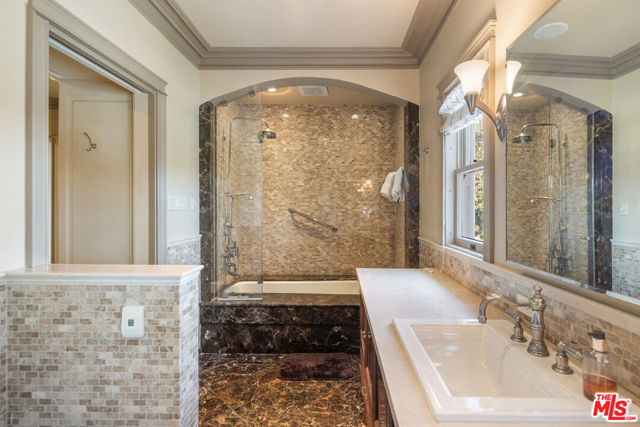 Image 22 of 40 For 401 Windsor Boulevard