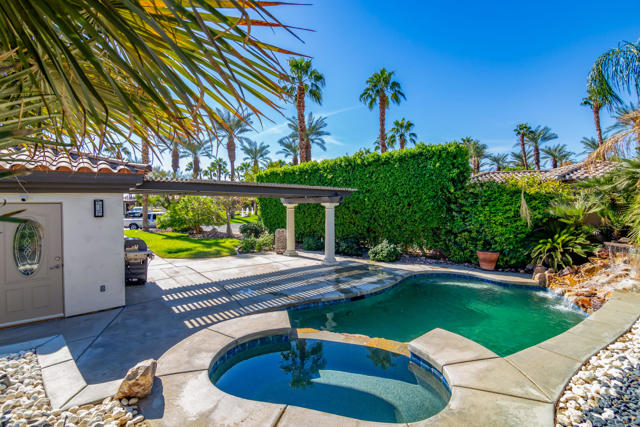 80501 Avenue 48, Indio CA: https://media.crmls.org/mediaz/1ee5d6b6-afba-4a2e-b757-671943727685.jpg