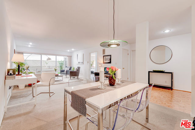 516 SAN VICENTE Boulevard, 108 photo 3
