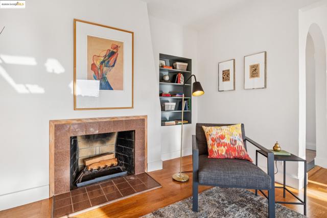 608 Colusa Ave, Berkeley CA: https://media.crmls.org/mediaz/1ee86d5a-903d-4dc1-897b-7405f7c2521d.jpg