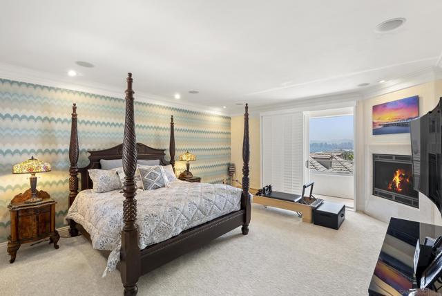 617 Gage Drive, San Diego CA: https://media.crmls.org/mediaz/1ee8ff87-7c4d-4aba-b757-12d856d4a0a9.jpg