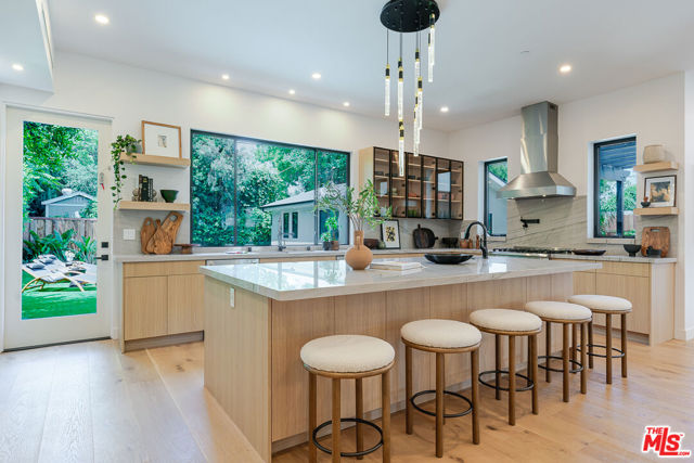 11559 La Maida Street, Valley Village CA: https://media.crmls.org/mediaz/1ee90086-5eab-47dd-aea6-e88e14341c4f.jpg