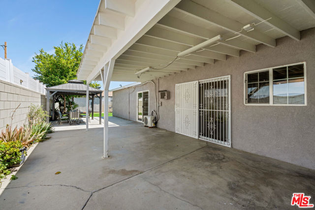 13032 Glamis Street, Pacoima CA: https://media.crmls.org/mediaz/1eeaeb88-5628-456e-93b7-1f8058f553cf.jpg