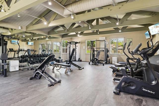 7565 Charmant Dr, San Diego CA: https://media.crmls.org/mediaz/1eeb0118-b7d1-4643-912a-3200141a73d7.jpg
