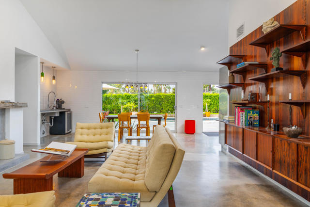 2175 S Pebble Beach Drive, Palm Springs, CA 92264