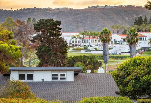 7325 Alicante Rd, Carlsbad CA: https://media.crmls.org/mediaz/1eeb96e1-ca32-4d74-a751-4311b132ae14.jpg