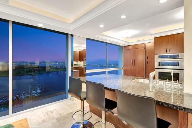 1770 Avenida del Mundo, Coronado CA: https://media.crmls.org/mediaz/1eec7690-2041-40cb-9314-23a015a5df29.jpg