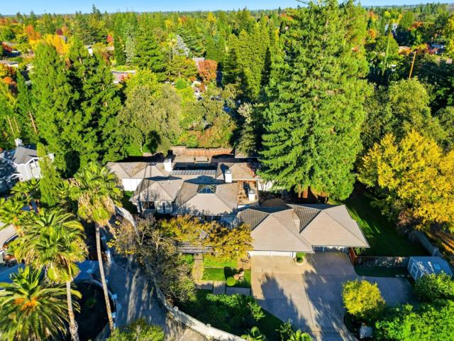 3895 Fair Oaks Boulevard, Sacramento CA: https://media.crmls.org/mediaz/1eeccebf-9001-44d7-a75c-66910f538996.jpg