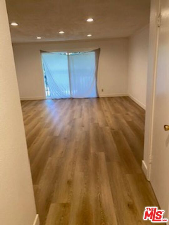 730 N Eucalyptus Avenue, Inglewood CA: https://media.crmls.org/mediaz/1eed4ab0-6713-45c3-baea-343f826ef16f.jpg