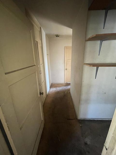 Detail Gallery Image 11 of 13 For 4072 Hillcrest #C,  Los Angeles,  CA 90008 - 2 Beds | 1 Baths