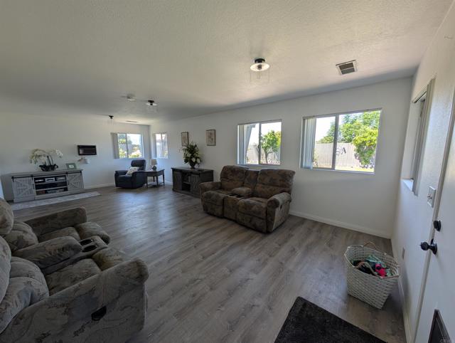 564 Larchwood Drive, San Marcos CA: https://media.crmls.org/mediaz/1eef505e-fcc2-4dc7-b3e6-a53ba9a24a6a.jpg